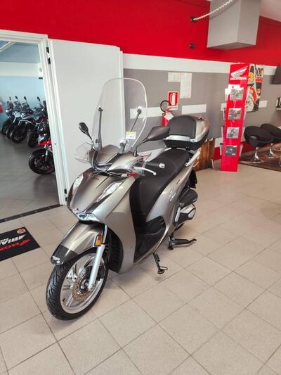 Honda SH 350 (2021 - 24) usata