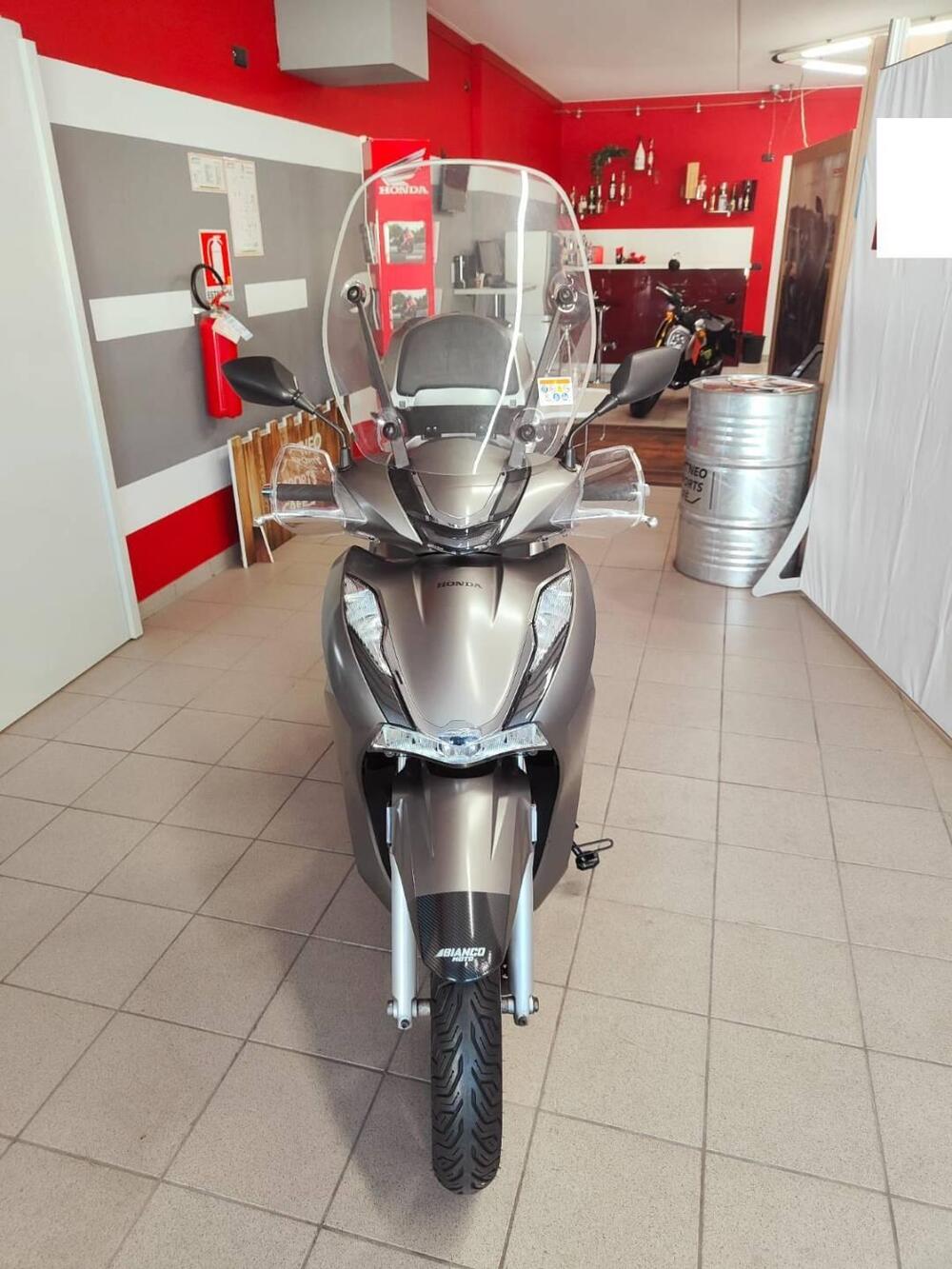 Honda SH 350 (2021 - 24) (5)