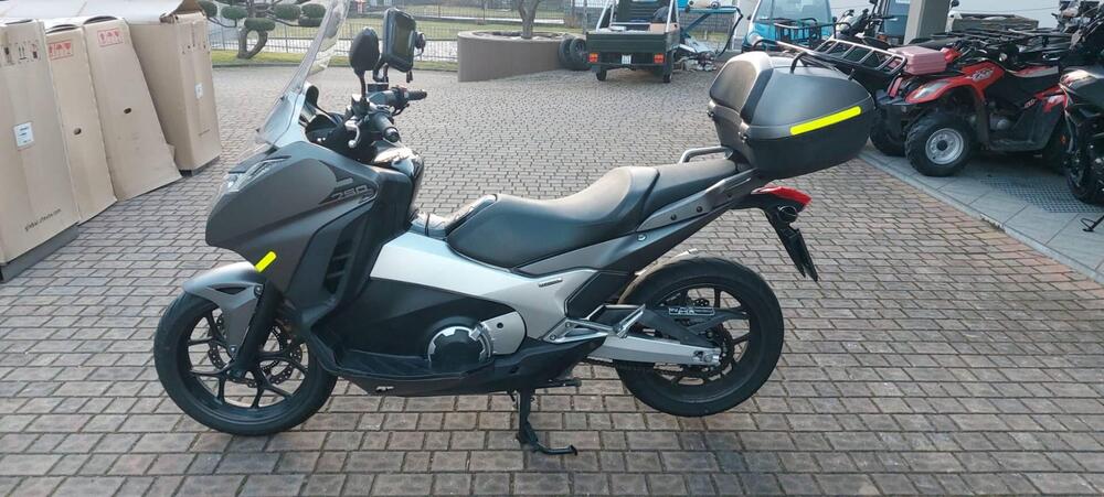 Honda Integra 750 DCT ABS (2014 - 15) (6)