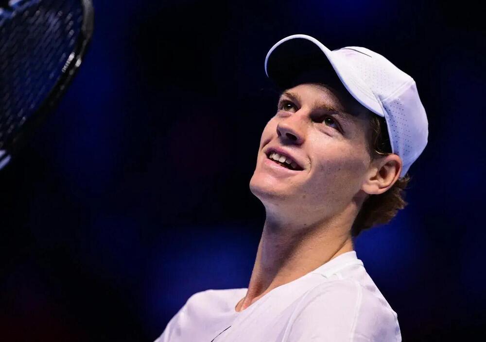 Jannik Sinner, chi è il giovane campione del tennis che ha vinto  l'Australian Open. FOTO