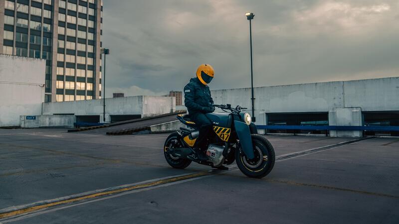 Ecco come una Royal Enfield Shotgun 650 diventa una star su Netflix [GALLERY]