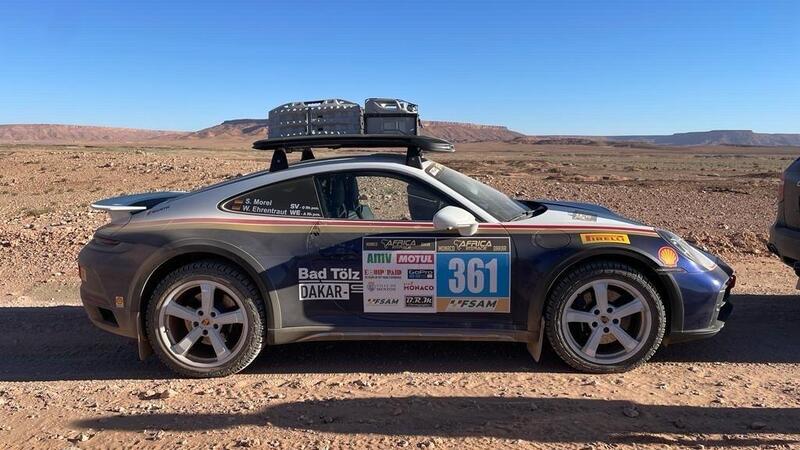 Pirelli Scorpion per Porsche 911 Dakar, la prova estrema, dalle Alpi oltre le Piramidi