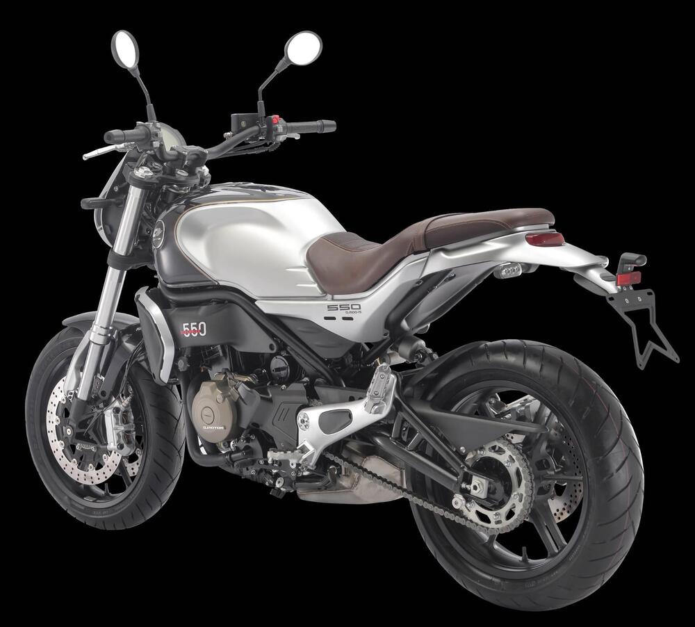 QJ Motor SRV 550 (2024) (9)