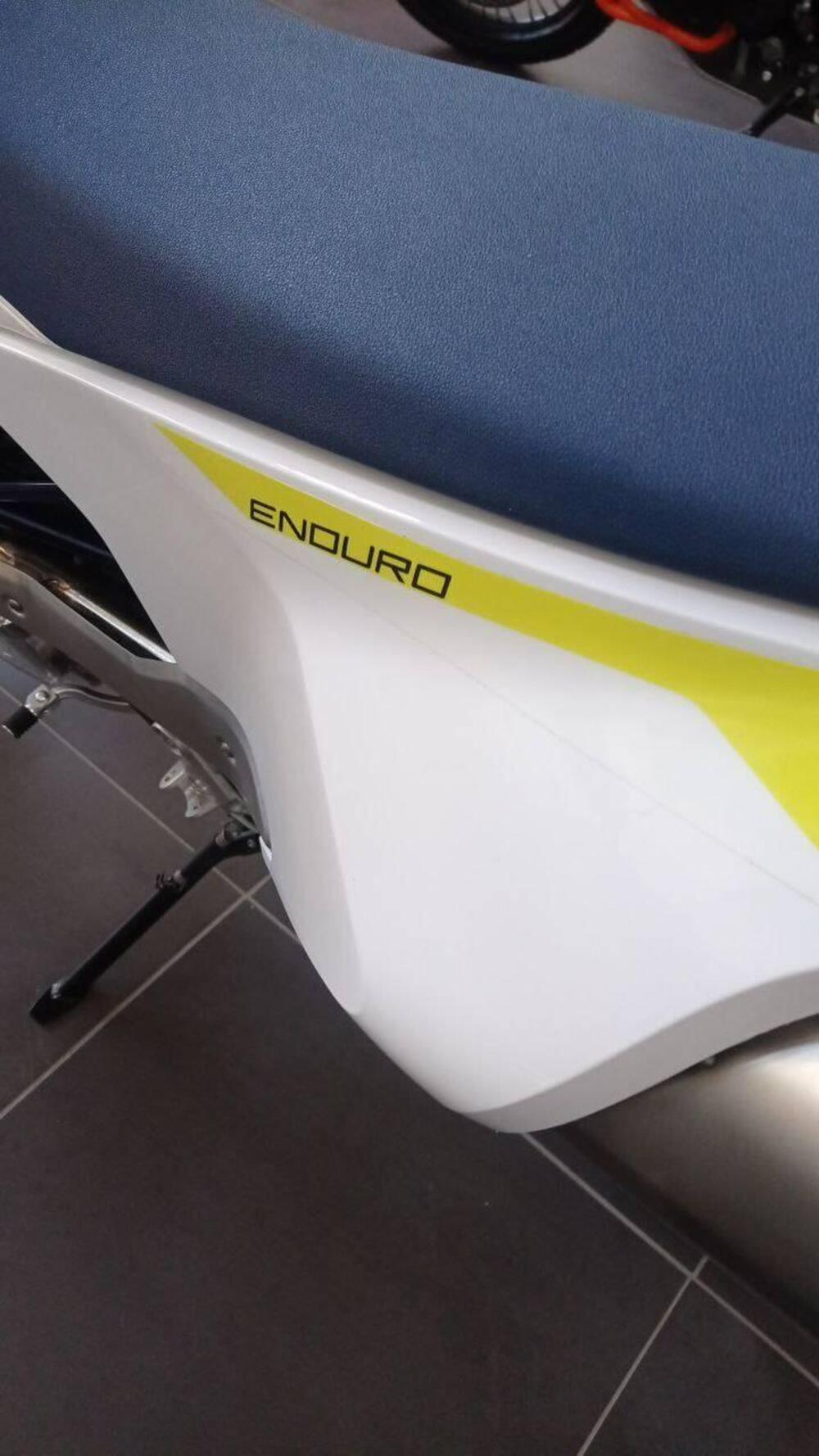 Husqvarna 701 Enduro (2023 - 25) (5)