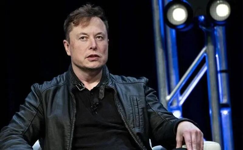 Quanto prende di stipendio Elon Musk? 