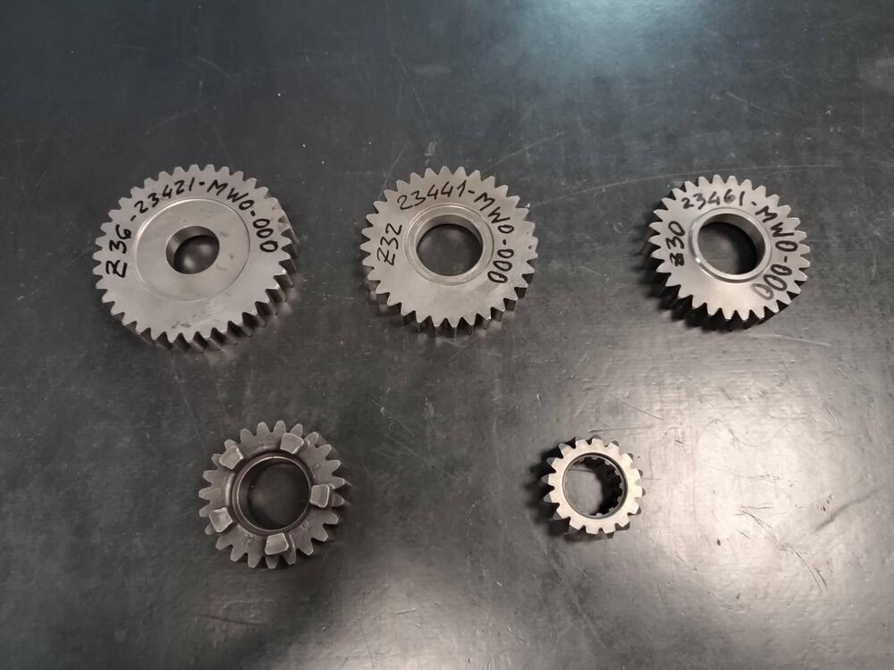 ingranaggi cambio CBR900RR Honda (2)