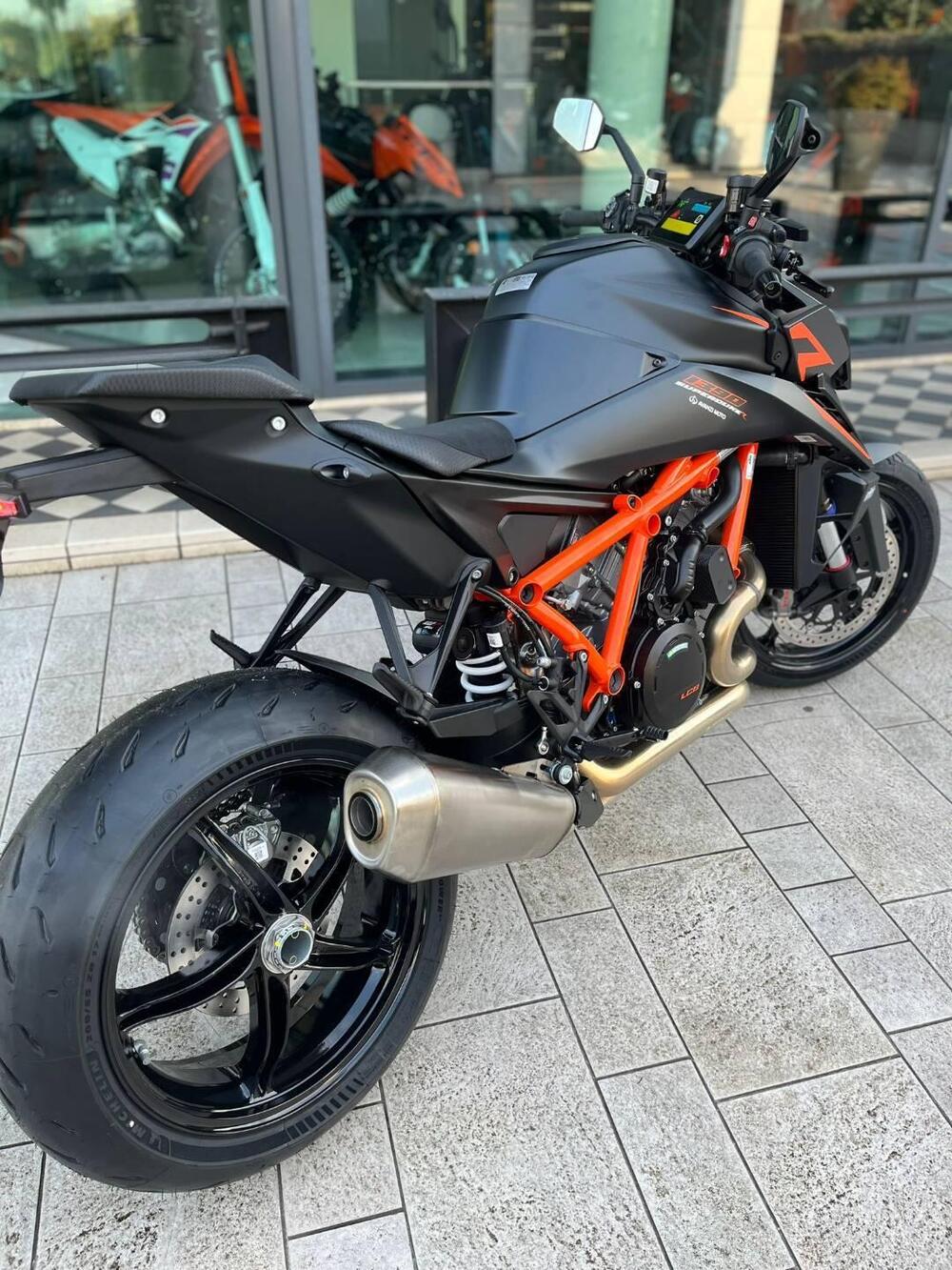 KTM 1390 Super Duke R EVO (2024 - 26) (4)