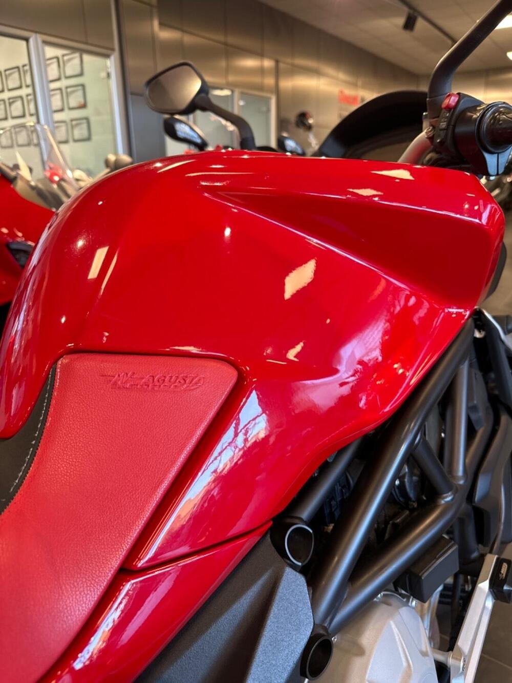 MV Agusta Brutale 675 (2011 - 15) (19)