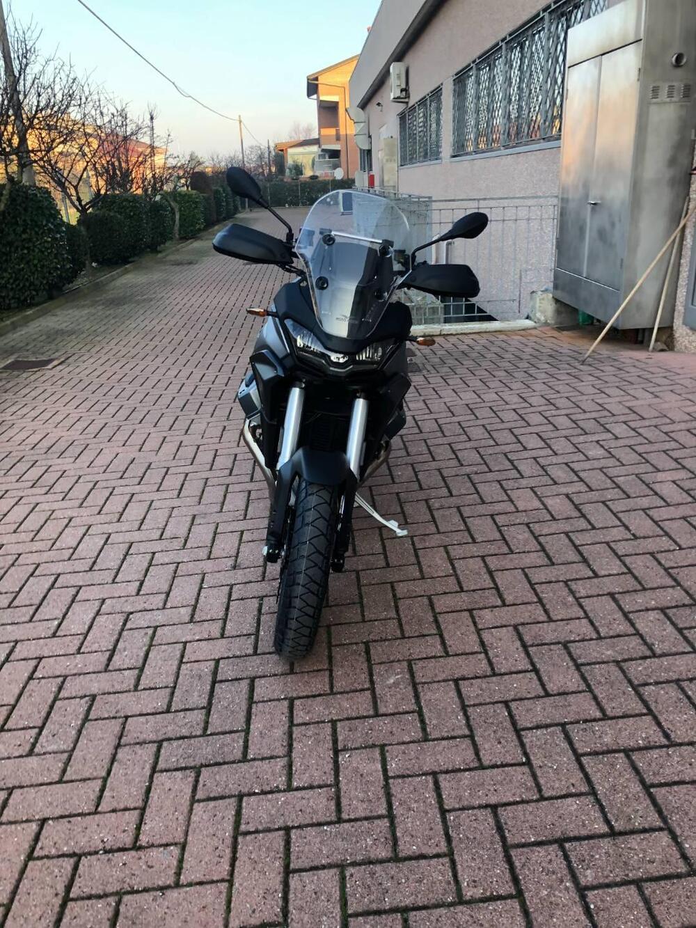 Moto Guzzi Stelvio (2024 - 25) (2)