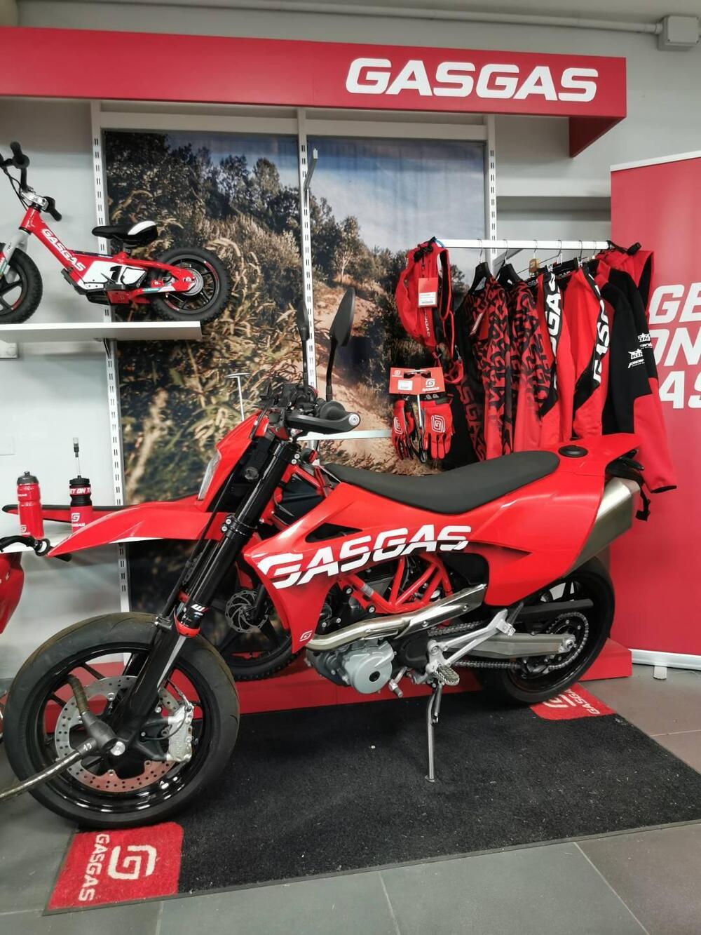 GASGAS SM 700 (2022 - 25) (2)