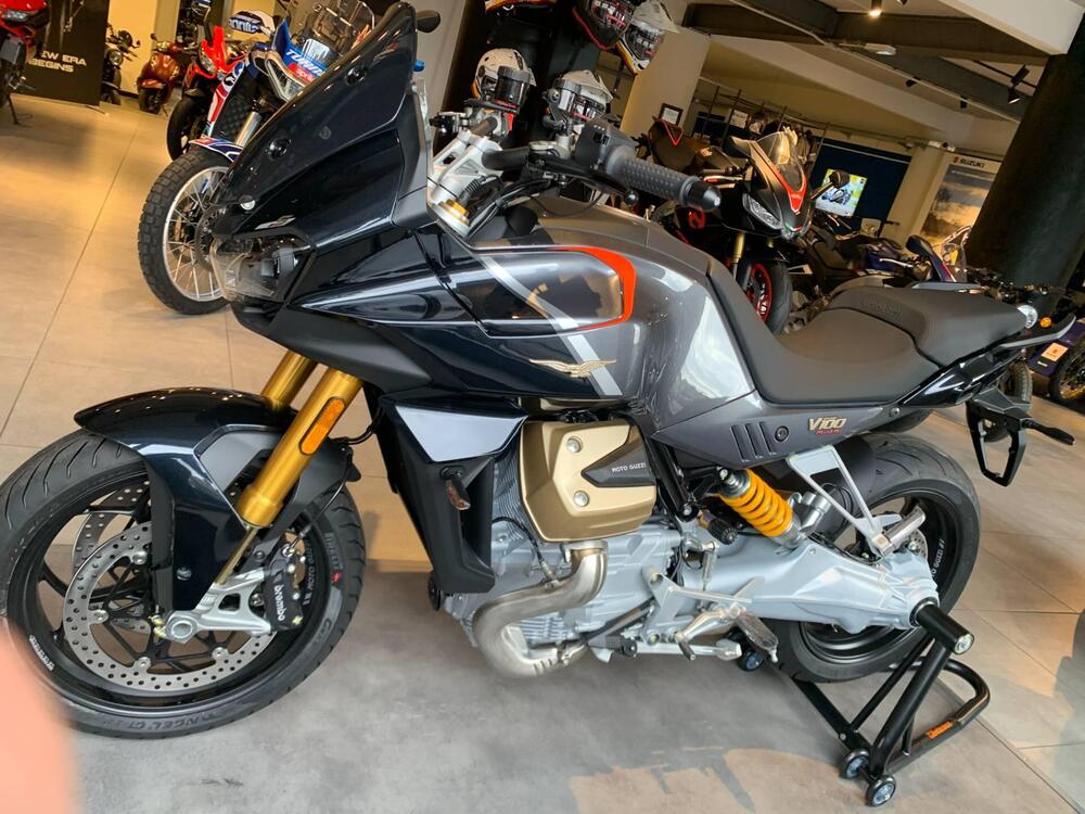 Moto Guzzi V100 Mandello S (2022 - 24)