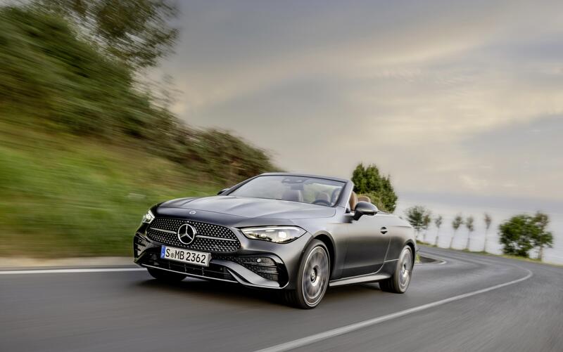 Mercedes CLE Cabriolet, pronta per l&rsquo;estate en plein air 