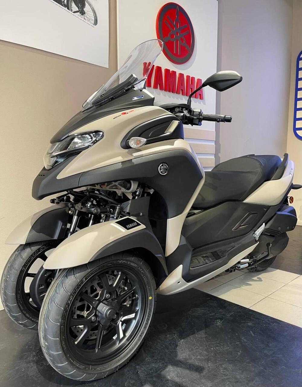 Yamaha Tricity 300 (2021 - 24) (2)