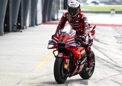 Pecco Bagnaia-Speedy Gonzales, in quattro sotto al 57! Lo scherzo di KTM: resoconto del 3° giorno di test a Sepang [CLASSIFICA e GALLERY]