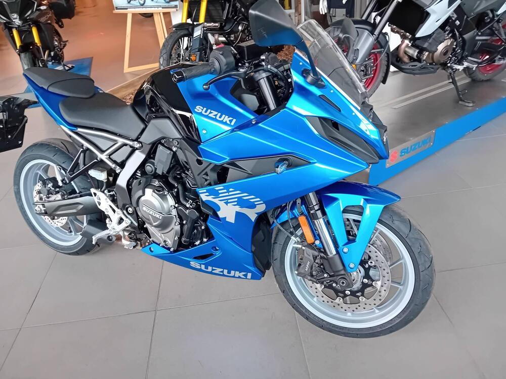 Suzuki GSX-8R (2024 - 25)