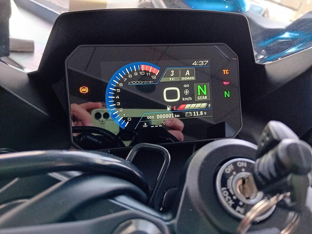 Suzuki GSX-8R (2024 - 25) (5)