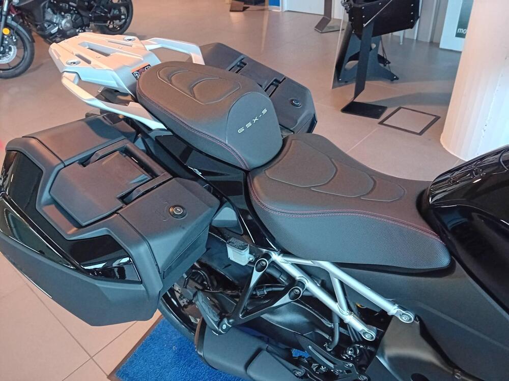 Suzuki GSX-S1000GX Touring (2024 - 25) (2)