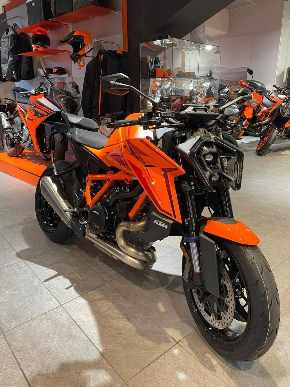 KTM 1390 Super Duke R (2024 - 26) (3)