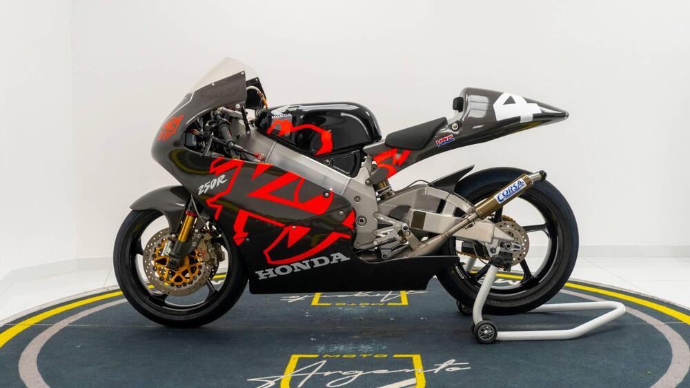 Honda RS 250 GP NXA (9)