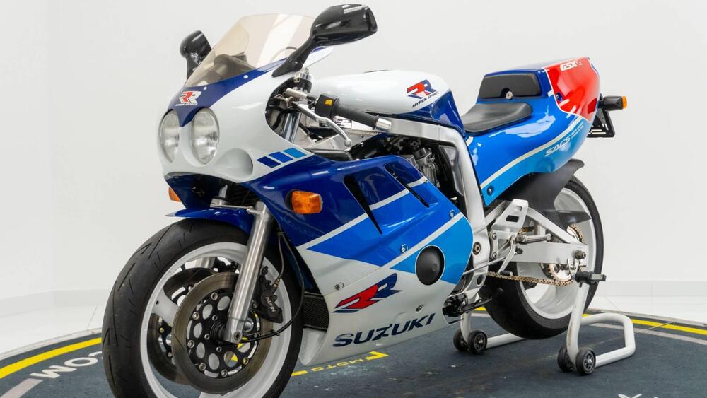 Suzuki GSX-R 750 RK (3)