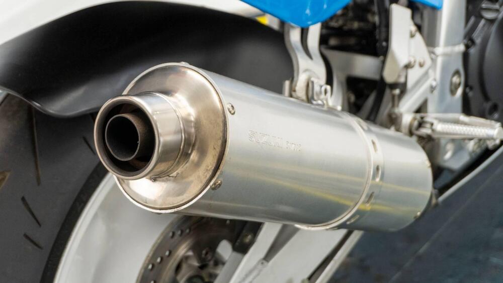 Suzuki GSX-R 750 RK (16)