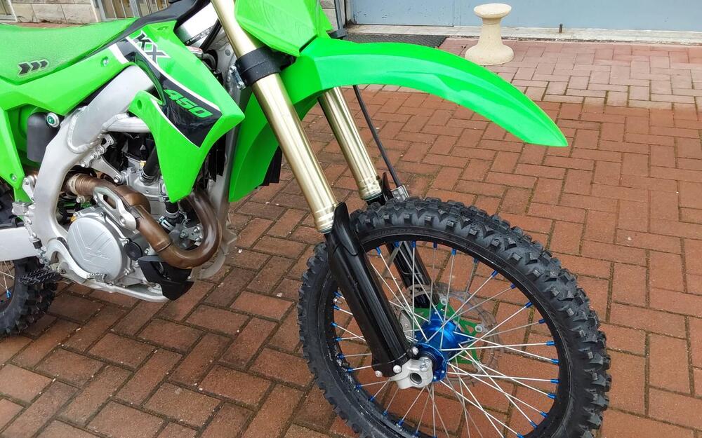 Kawasaki KX 450 F (2023) (4)