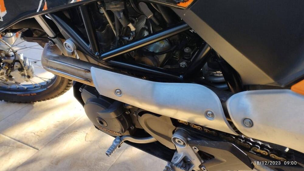 KTM 690 Enduro (2009 - 11) (12)