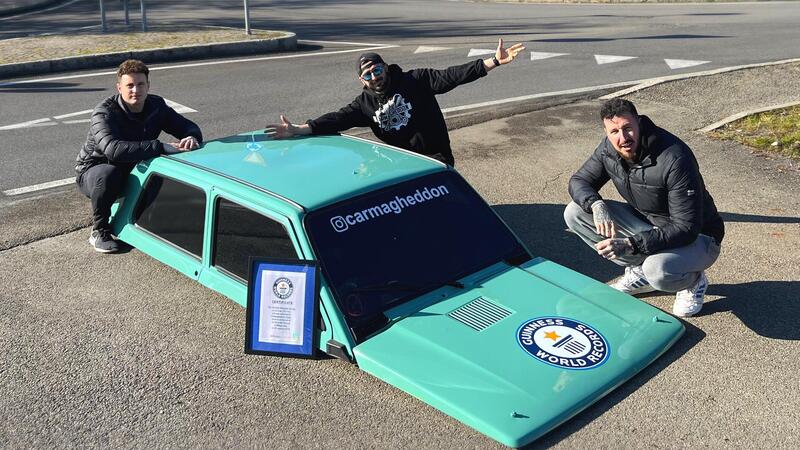 La &quot;mezza Panda&quot; dei Carmagheddon vince il Guinness World Record: &egrave; l&#039;auto pi&ugrave; bassa al mondo