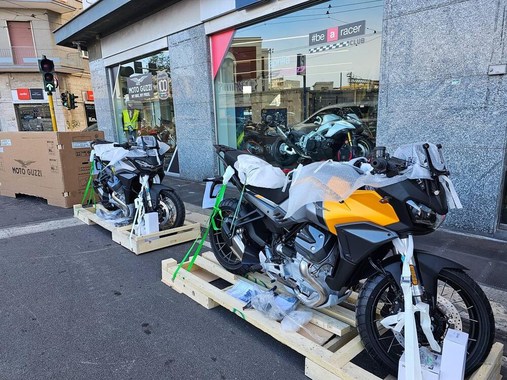 Moto Guzzi Stelvio (2024 - 25) (3)