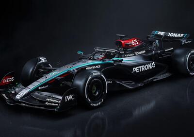 Formula 1 2024: Mercedes, tolti i veli alla W15 di Lewis Hamilton e George Russell