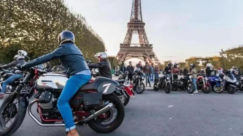 Parigi: bocciata la delibera per vietare le moto di notte