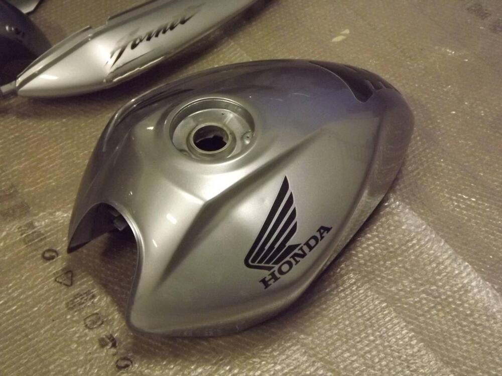 Kit Serbatoio carburante , parafango anteriore, co Honda (3)