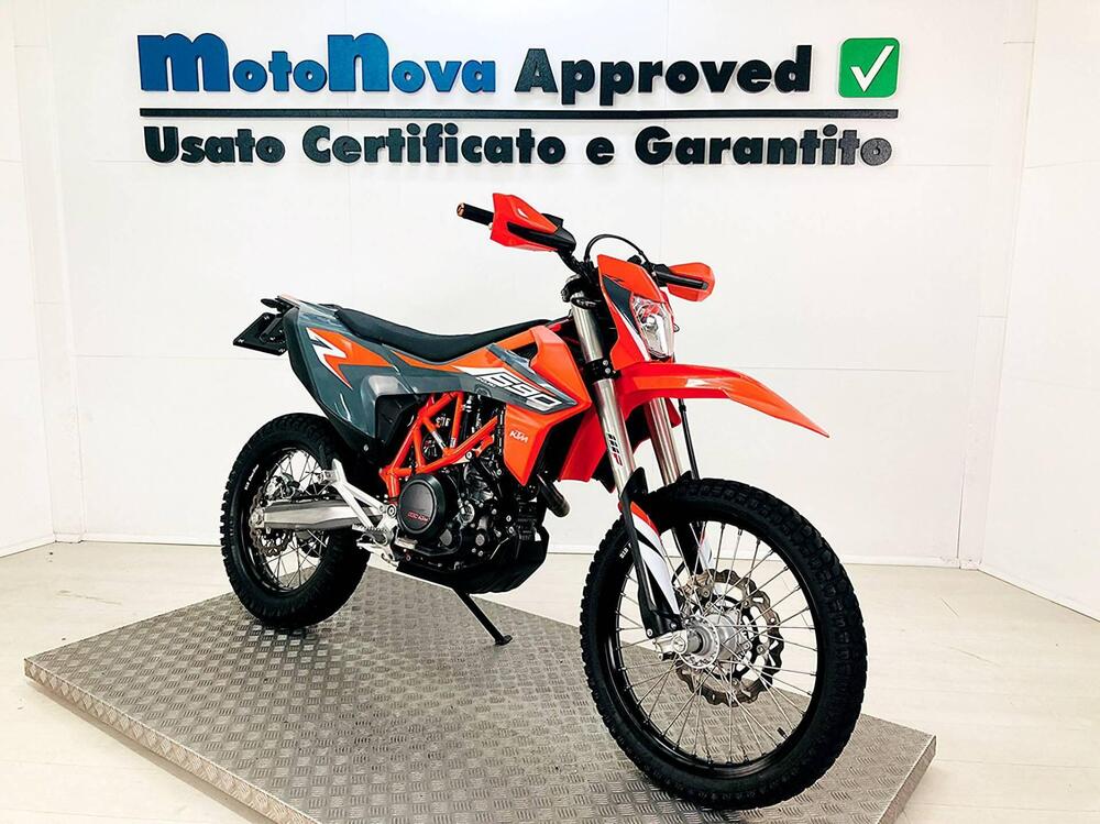 KTM 690 Enduro R (2022 - 25) (3)
