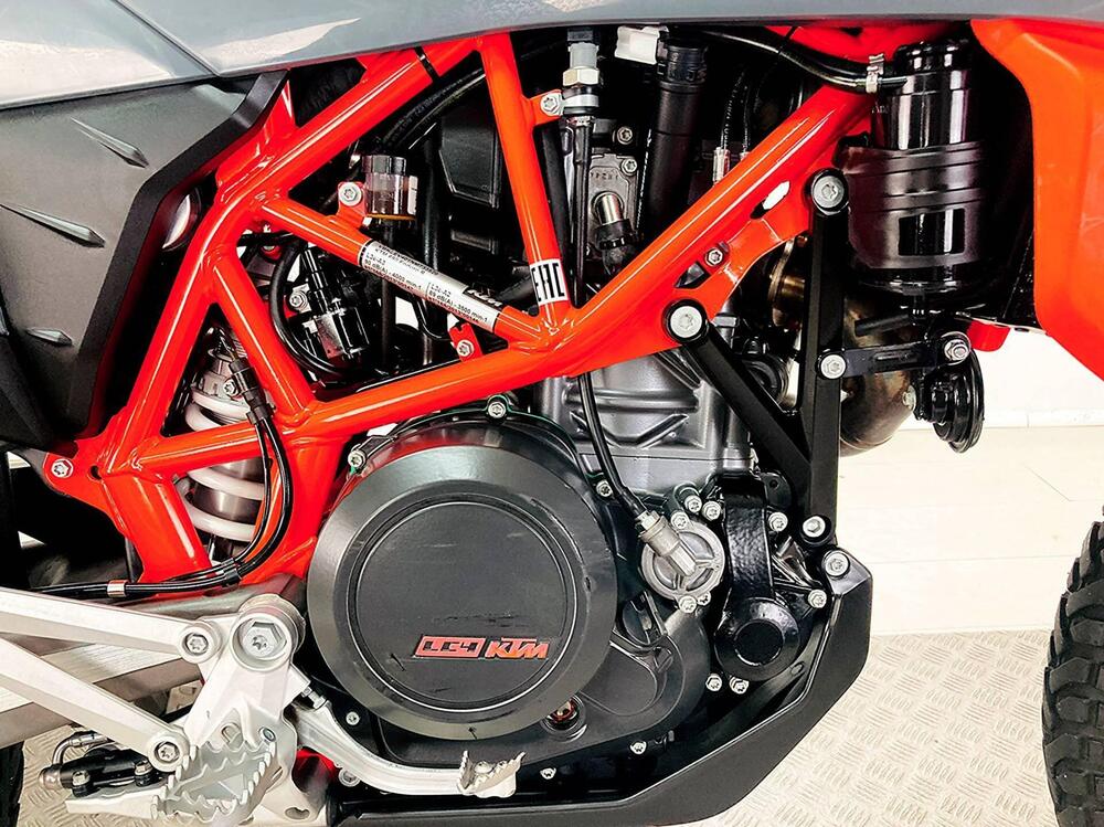 KTM 690 Enduro R (2022 - 25) (8)