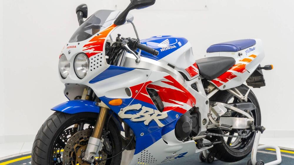 Honda CBR 900 RR (1992 - 93) (3)