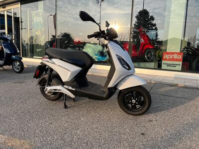 Piaggio 1 Active (2022 - 25) usata