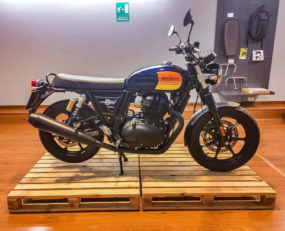 Royal Enfield Interceptor 650 (2021 - 25) (2)