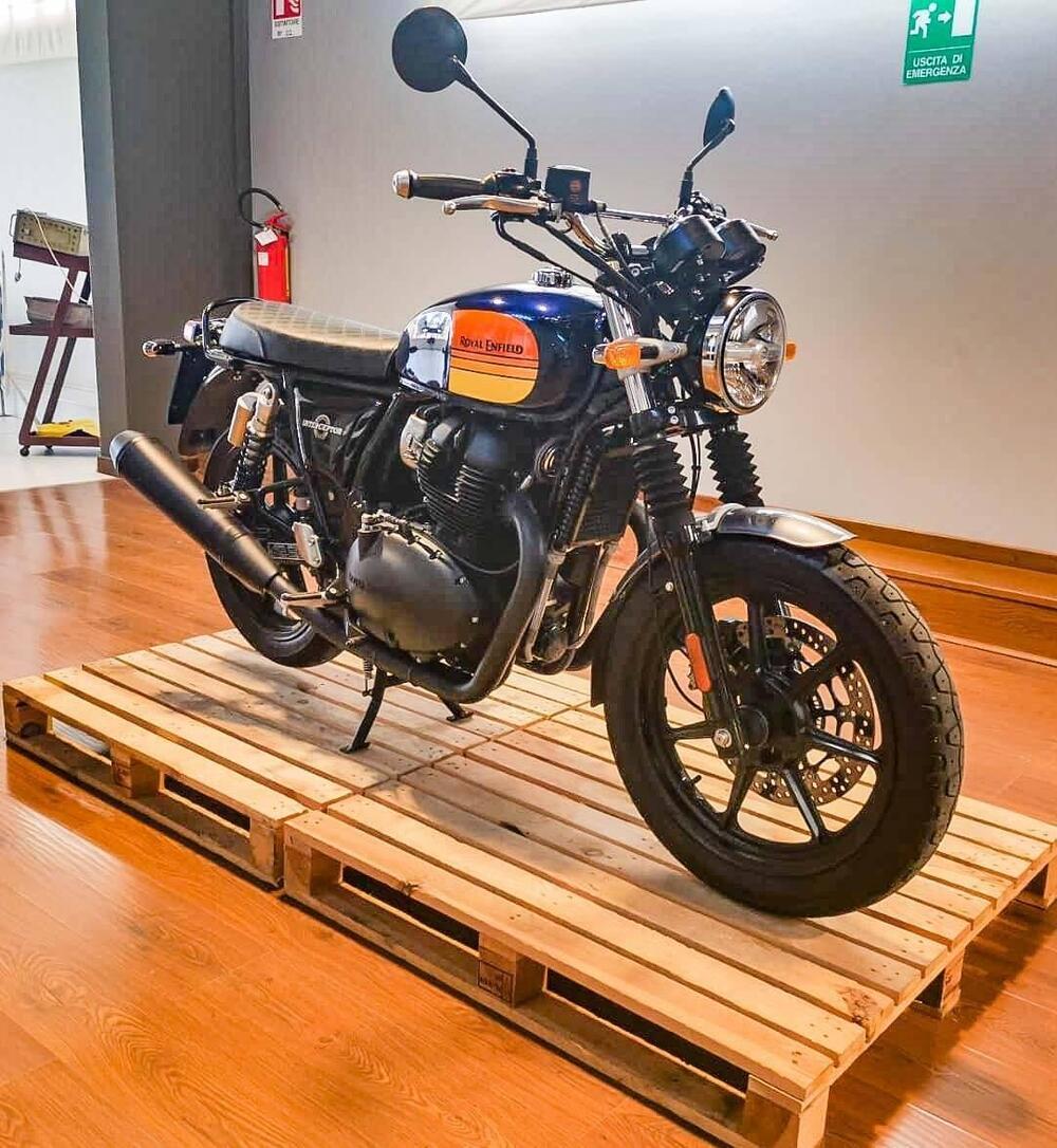 Royal Enfield Interceptor 650 (2021 - 25)