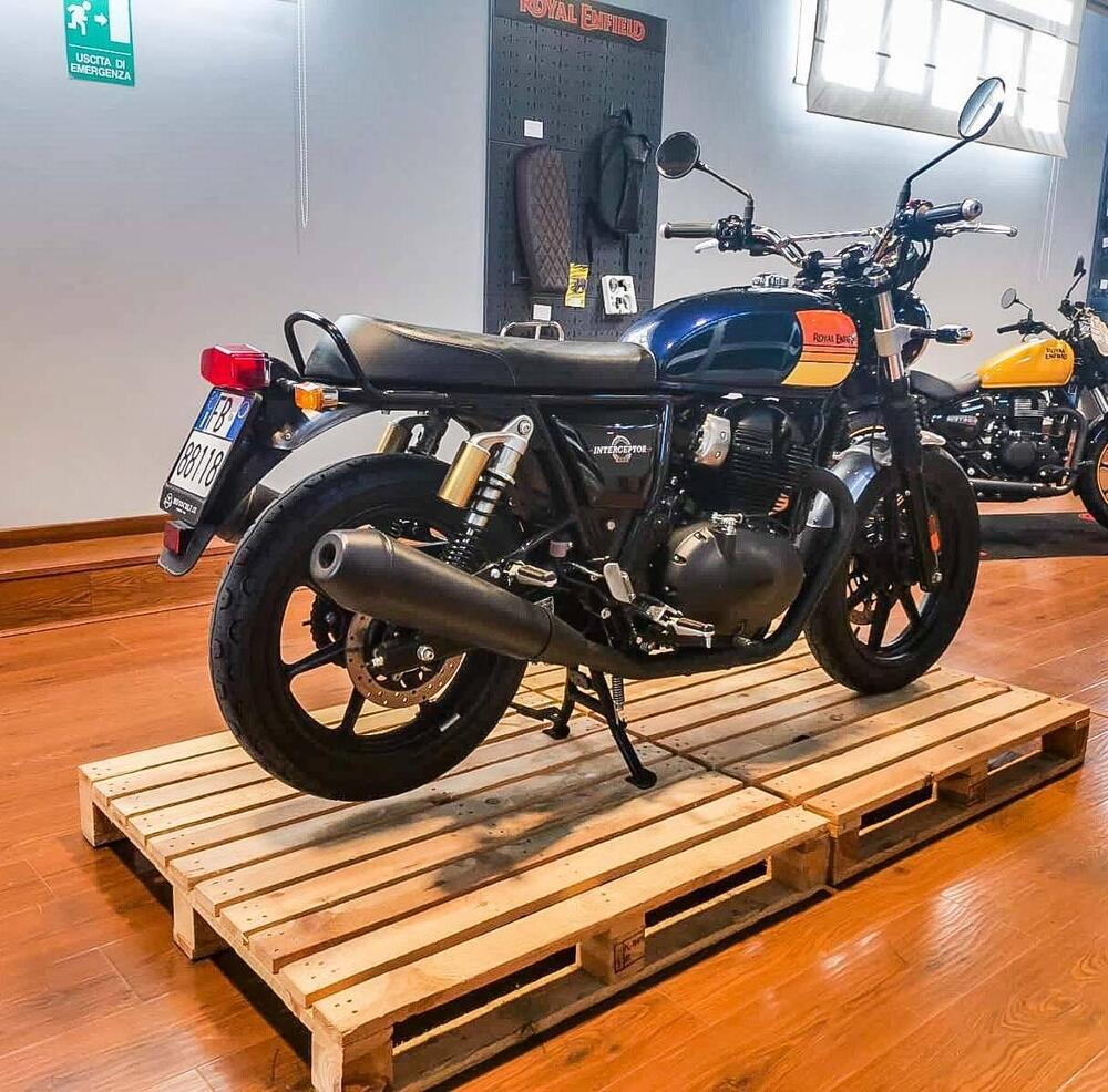 Royal Enfield Interceptor 650 (2021 - 25) (3)