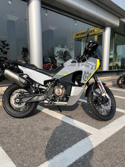 Husqvarna Norden 901 (2022 - 25) nuova