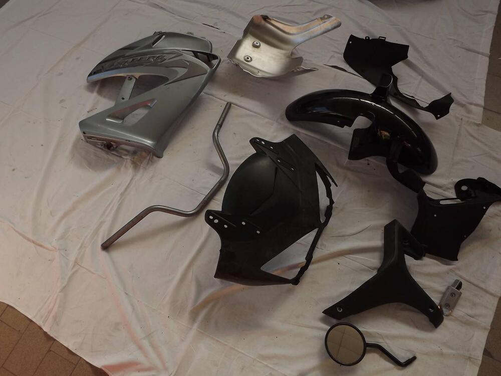 ricambi carenature xl1000v1 Diadora (2)