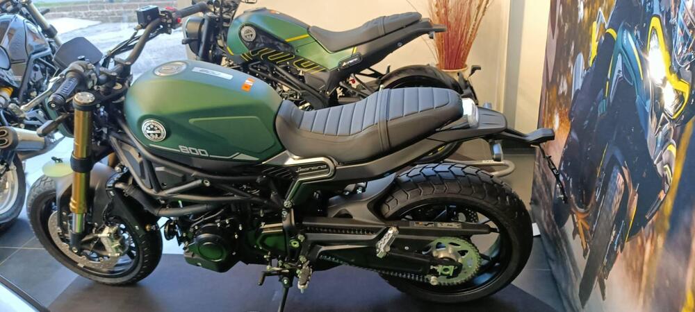 Benelli Leoncino 800 (2022 - 25) (2)