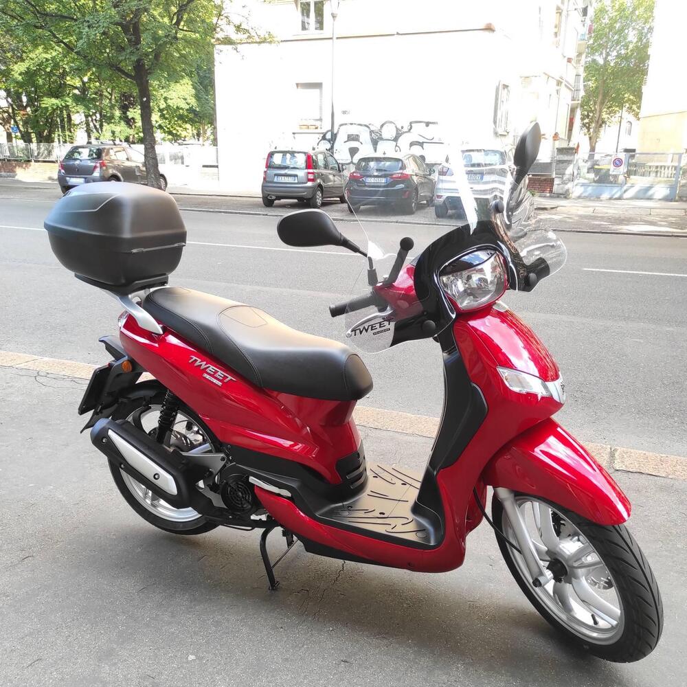 Peugeot Tweet 125i Active (2021 - 25) (4)