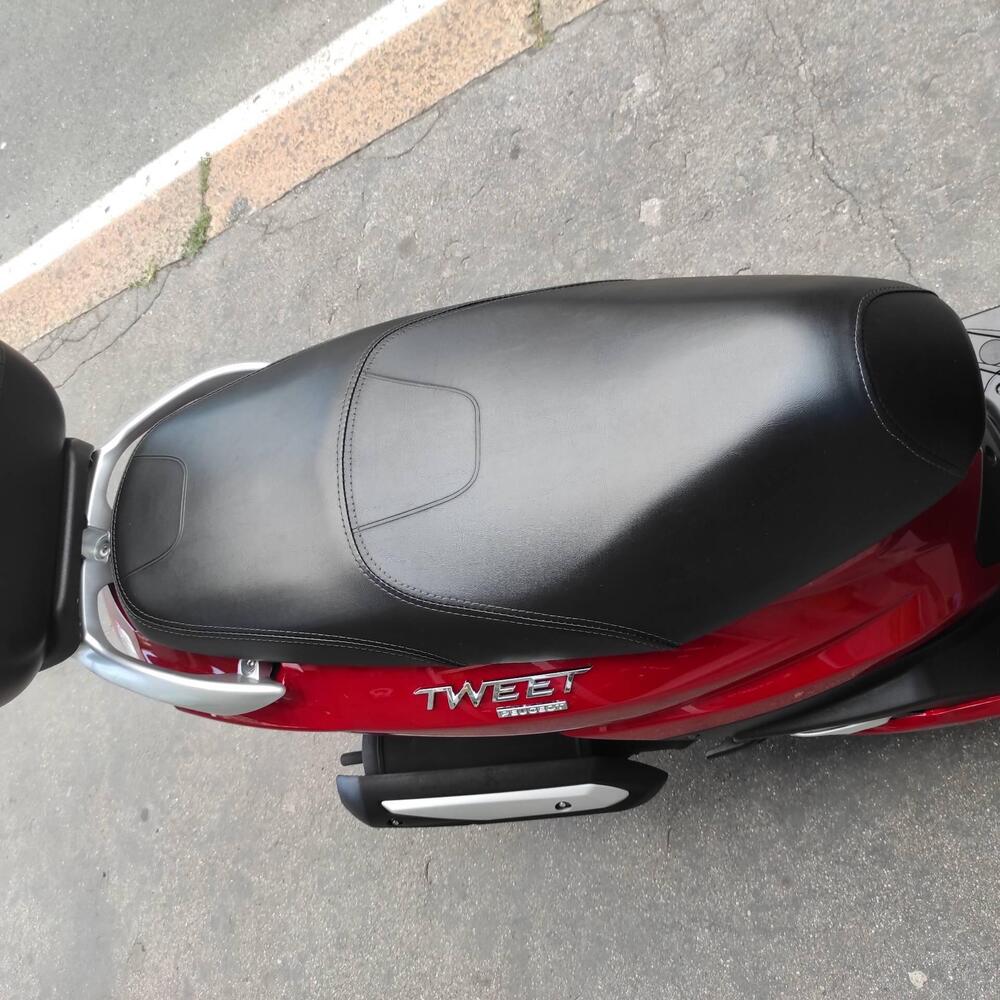 Peugeot Tweet 125i Active (2021 - 25) (16)