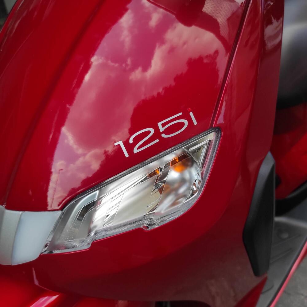 Peugeot Tweet 125i Active (2021 - 25) (13)