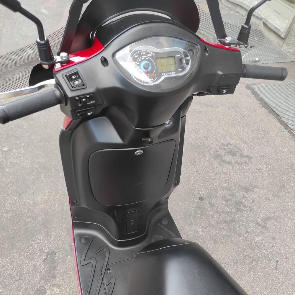 Peugeot Tweet 125i Active (2021 - 25) (18)