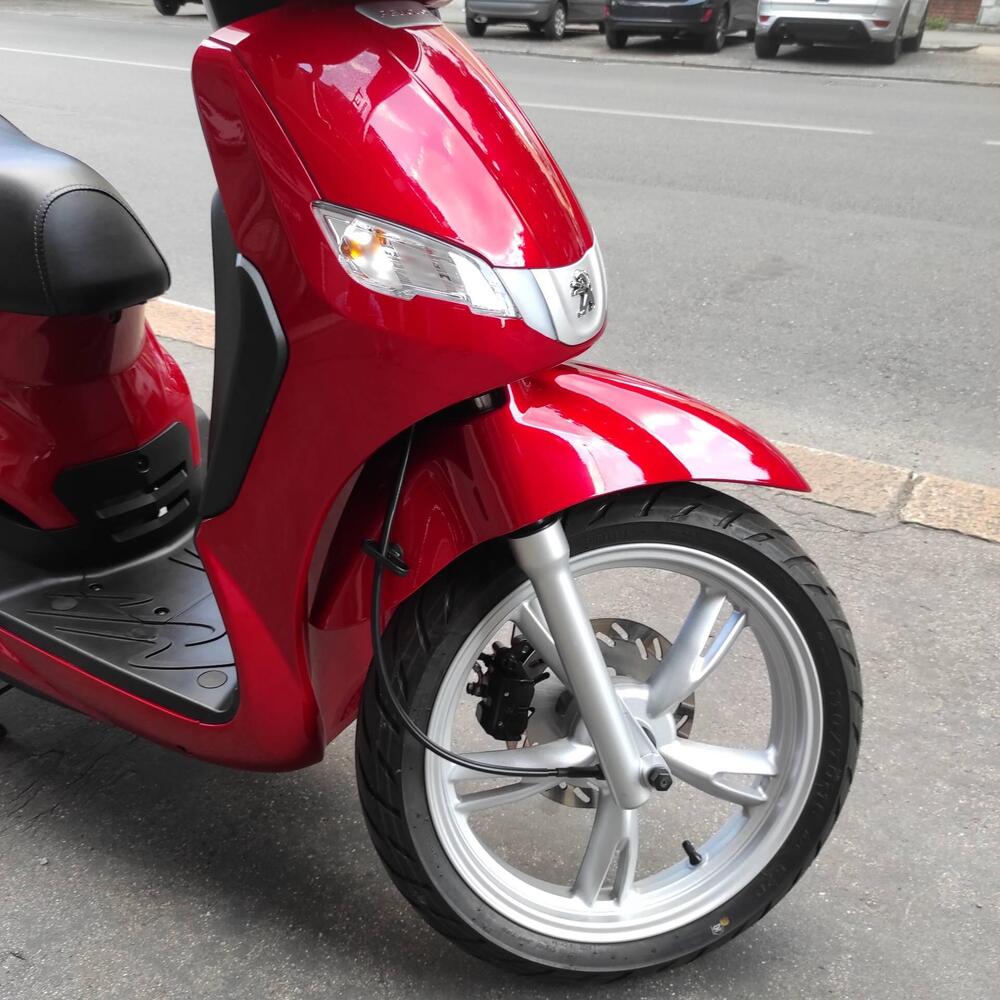 Peugeot Tweet 200 Active (2021 - 25) (8)