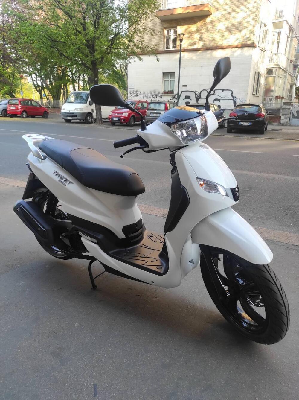 Peugeot Tweet 125i Active (2021 - 25) (4)