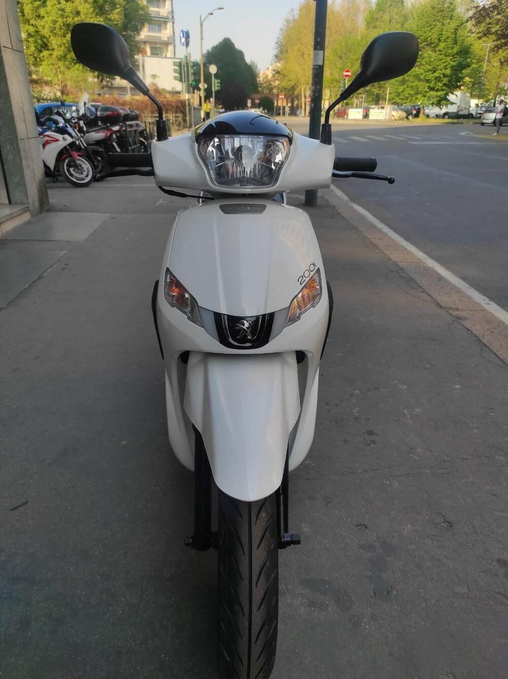 Peugeot Tweet 125i Active (2021 - 25) (5)