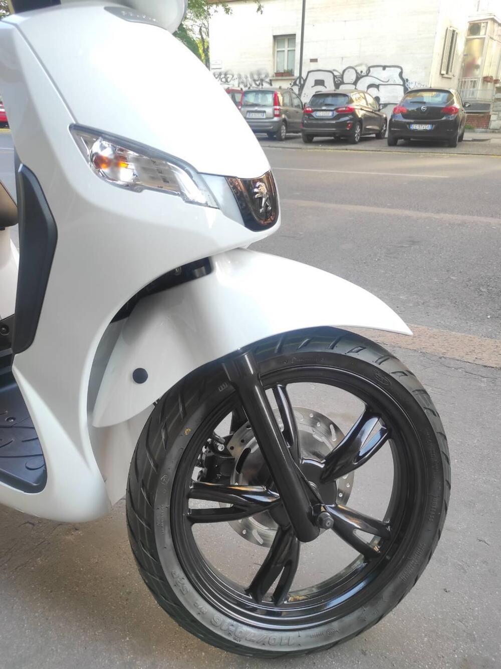 Peugeot Tweet 125i Active (2021 - 25) (12)